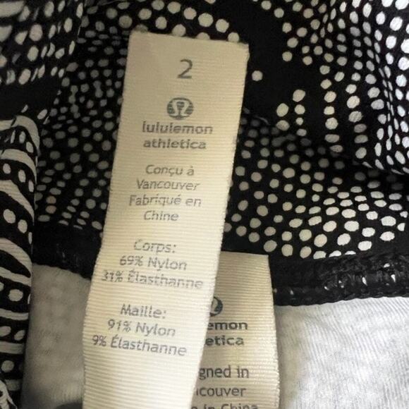 Lululemon Pace Rival Crop Dottie Tribe White Black Size‎ 2 - Picture 6 of 6